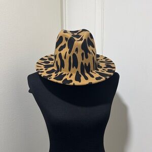 65% Cotton Animal Print Fedora Hat